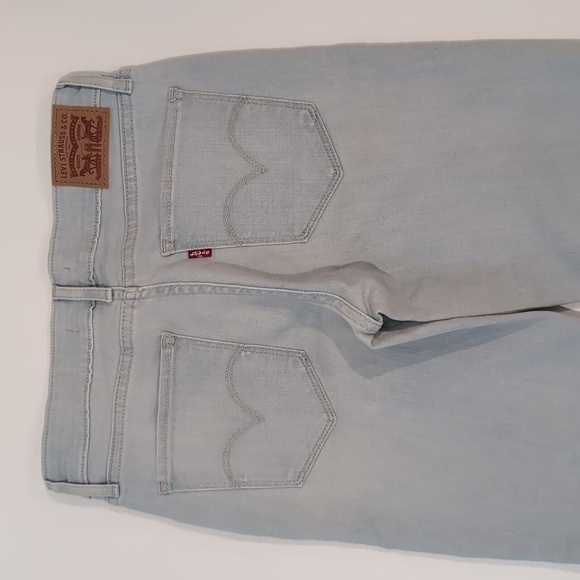 Levi's 711 Amilly Ankle Light Wash Jeans - Picture 4 of 12